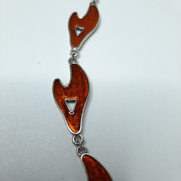 Pilgrim Skanderborg Silver Tone Orange Resin Abstract Shape Link Necklace - Picture 3 of 7